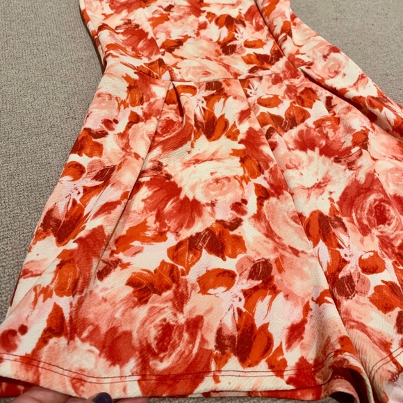 Rose Pattern Romper - Picture 2 of 5